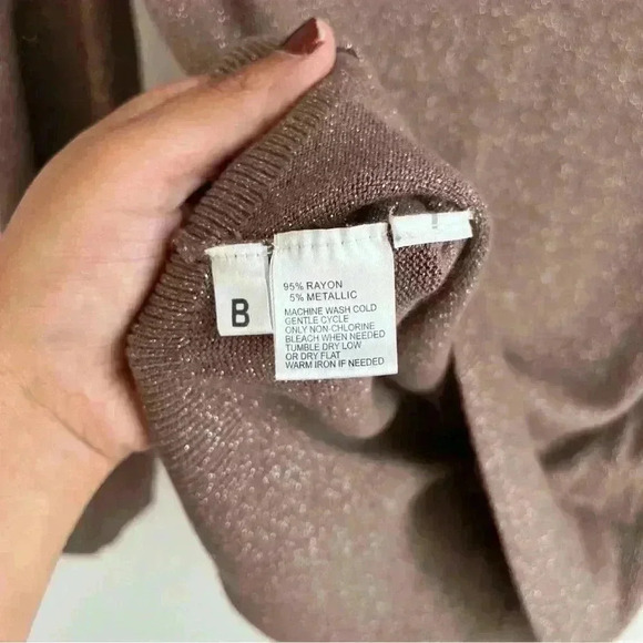 LOFT Women’s Taupe Shimmer Metallic Shoulder Zipper Detail Knit Sweater Size M - Picture 9 of 9